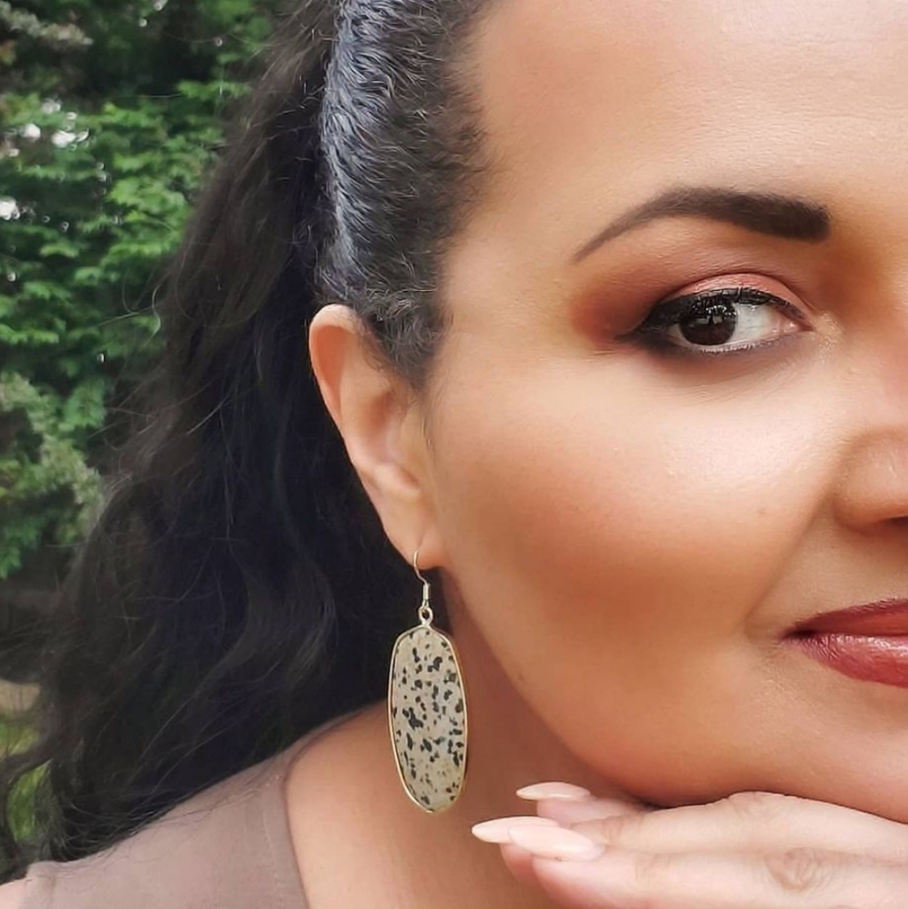 Meet your Posher, Daphne's The MomBoutique